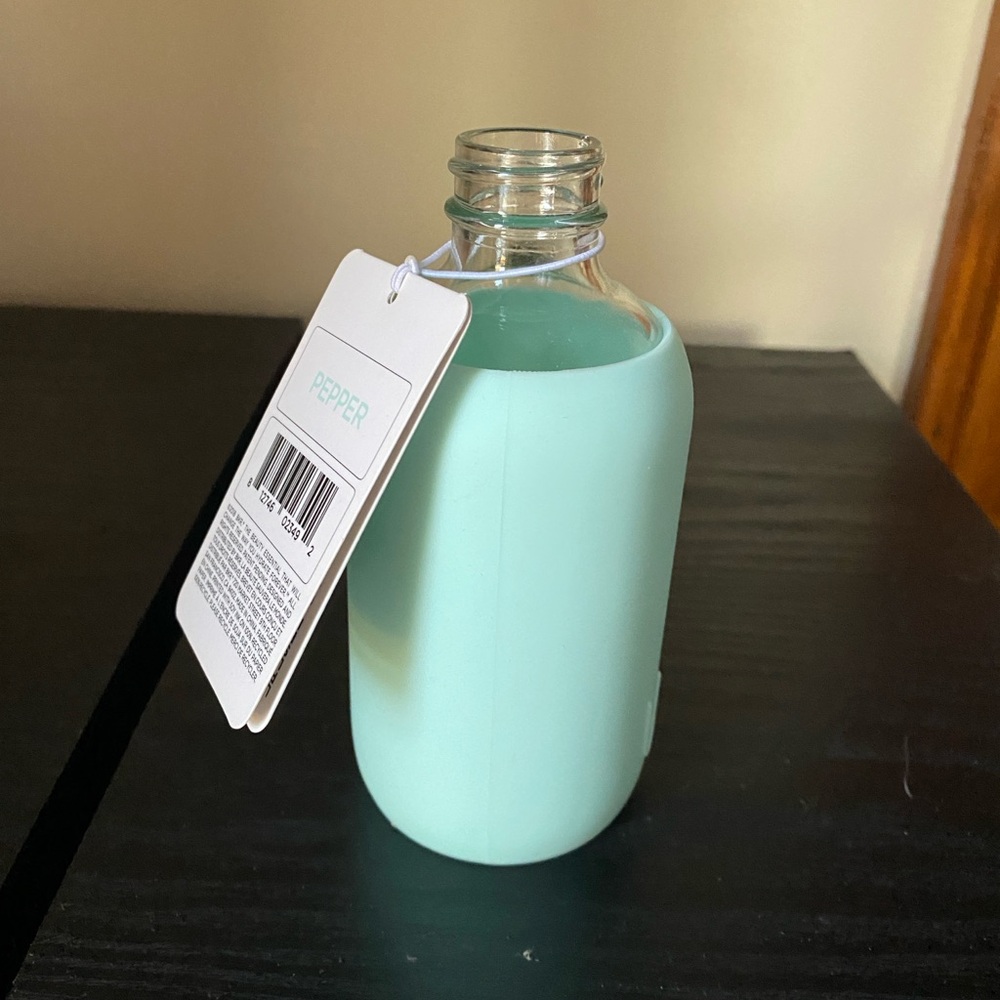 bkr teeny 250mL in Pepper